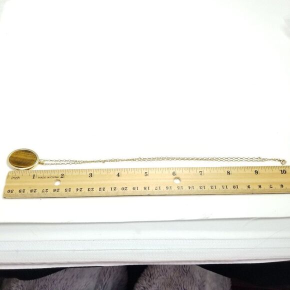 Vintage Tigers Eye Style Pendant, Oval Gold Tone Chain, Retro Estate Necklace - Picture 4 of 5